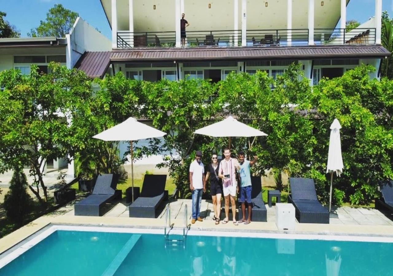 Hotel Atteriya Sigirîya Extérieur photo